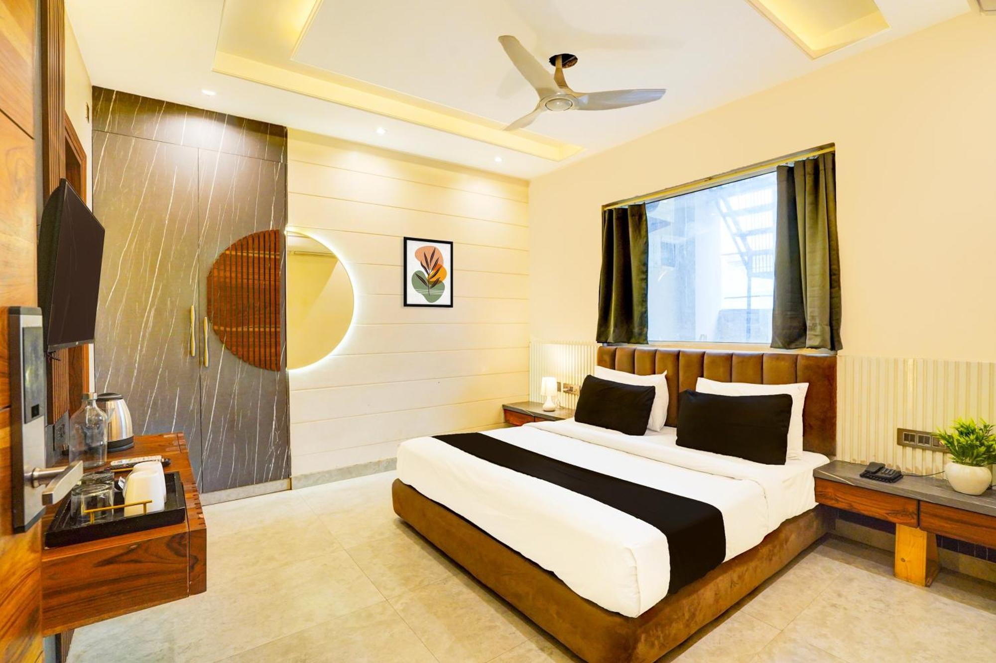 Hotel Marina Near Igi Airport Delhi Nueva Delhi Exterior foto